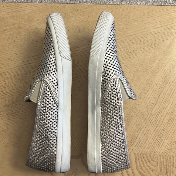 SPERRY Top-Sider. Flat casual loafers size 9.5 MED. Gold metallic finish. - Picture 3 of 7